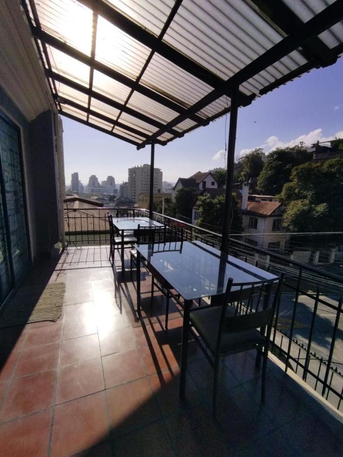 Hostal Casa Lhotse Виня дел Мар Екстериор снимка